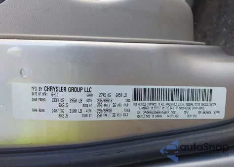 2011 Chrysler Town & Country Touring from USA, damaged, VIN 2A4RR5DG9BR745642